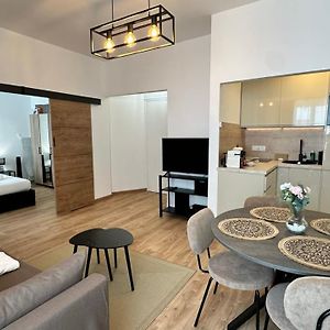A006 Superbe Appartement Dans Le Carre D'Or-Cannes