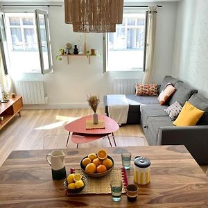Appartement à 2 Chambres à Coucher