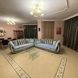 Mak Apartments
