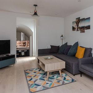 Spacious And Modern Apartment In Pimlico