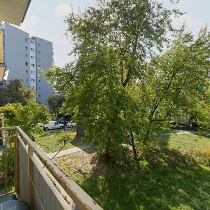 Elekcyjna Apartments With Balcony Warsaw By Noclegi Renters