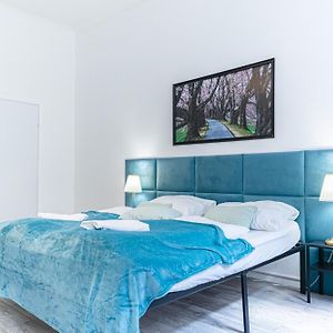 Appartement à 3 Chambres à Coucher