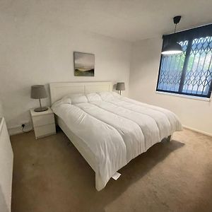 Spacious & Welcoming 4Bd House - Kennington