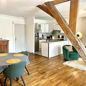 Appartement à 2 Chambres à Coucher
