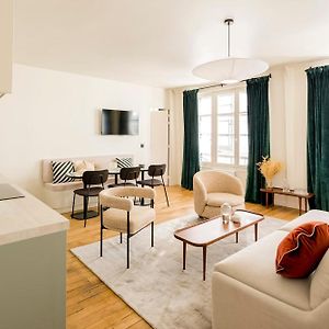 Appartement à 2 Chambres à Coucher