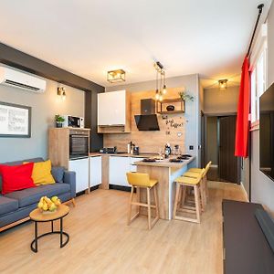 Maza Apartment