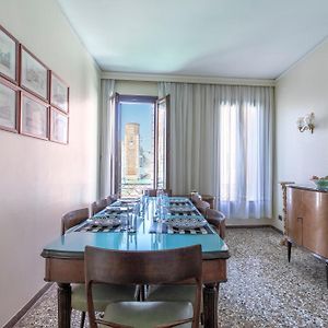 Appartement à 3 Chambres à Coucher