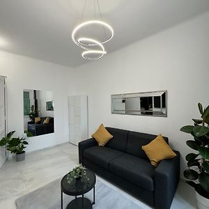 Newly Refurbished Studio