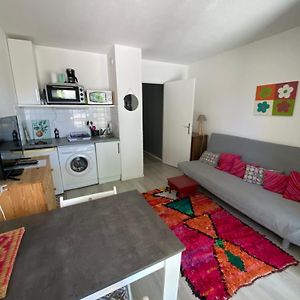 Studio-Cabine, Acces Direct Port Et Plage, Les Pieds Dans L'Eau