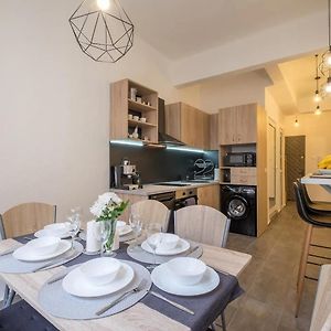 Appartement à 2 Chambres à Coucher
