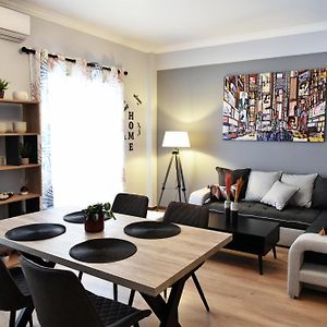 Kipseli New Modern & Cozy 65Tv Netflix