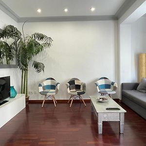 Appartement à 3 Chambres à Coucher