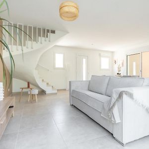 Villa à 2 Chambres à Coucher