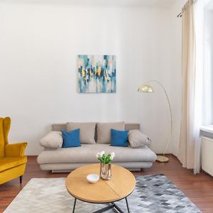 Deluxe And Cozy City Center Suite For 8Ppl