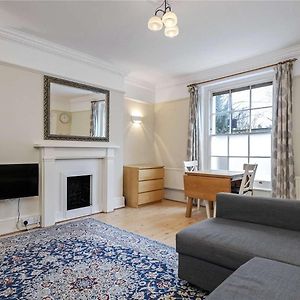 Charming 2 Bedroom Central London Family Home