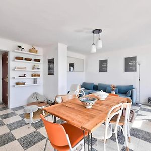 Appartement à 3 Chambres à Coucher