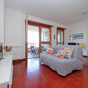 Ych-Modern Flat With Terrace Near Eataly