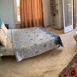 Appartement à 2 Chambres à Coucher