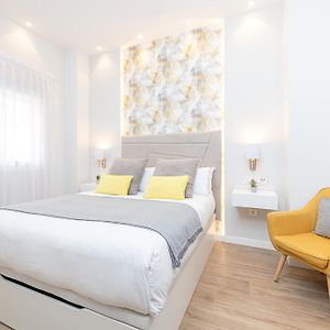 Appartement à 2 Chambres à Coucher