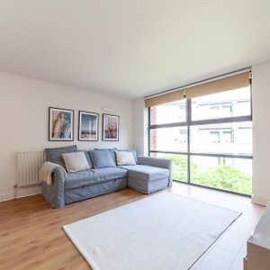 Appartement à 2 Chambres à Coucher