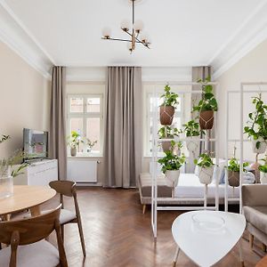 Appartement à 3 Chambres à Coucher