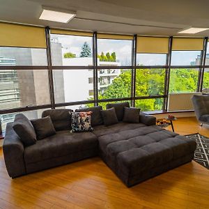 Amazing City View Residences - Penthouse & Apartment