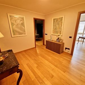 Premium Design House Soperga