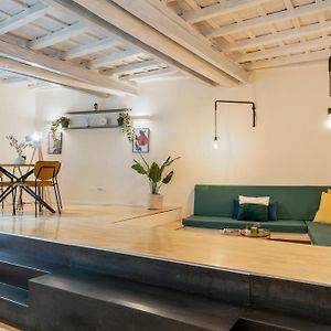 Cantoni 4A - Loft At Colosseum
