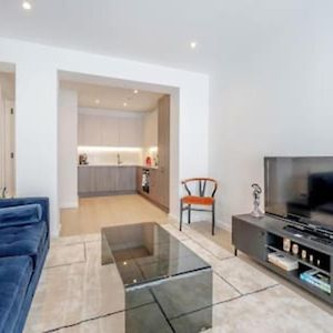 Appartement à 2 Chambres à Coucher