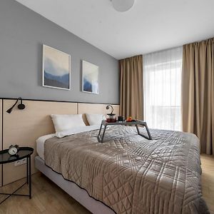 Warsaw National Stadium Apt - Parking, Workspace - By Rentujemy
