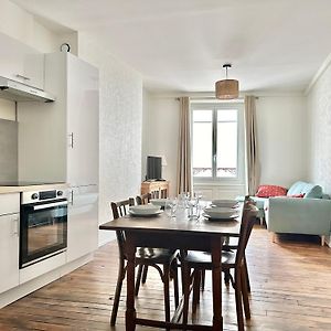 Appartement à 2 Chambres à Coucher