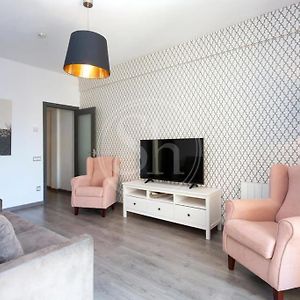 Appartement à 3 Chambres à Coucher
