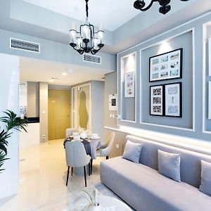 Cozy 1 Bedroom Apartment In Dubai Near Burj Khalifa