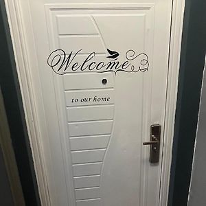 Two Bedroom Flat - Hyper Center Brussels