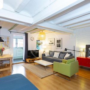 Apartment With Terrace In Gracia