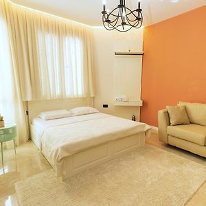 Coral Cane Apartment