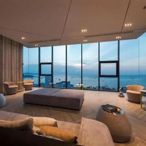 Appartement à 3 Chambres à Coucher