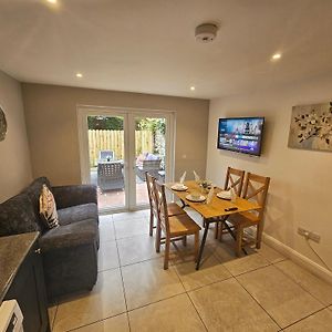 7 Eyre Square Lane
