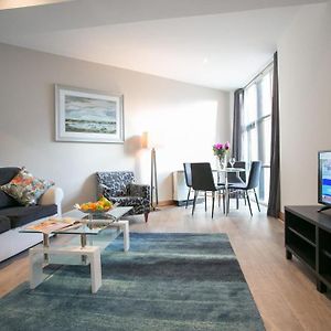 Appartement à 2 Chambres à Coucher