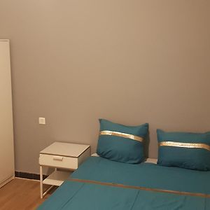 Appartement à 2 Chambres à Coucher