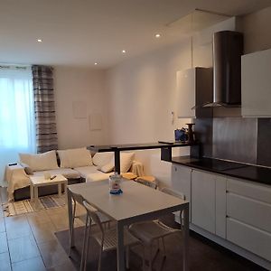 Appartement à 2 Chambres à Coucher