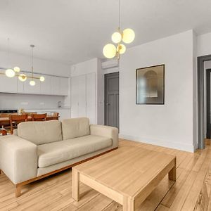 Appartement à 3 Chambres à Coucher