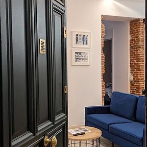 Appartement de Luxe à 3 Chambres à Coucher