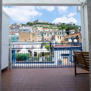 Appartement à 4 Chambres à Coucher