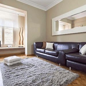 Appartement à 4 Chambres à Coucher
