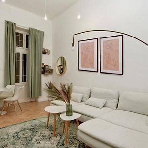 Appartement à 3 Chambres à Coucher