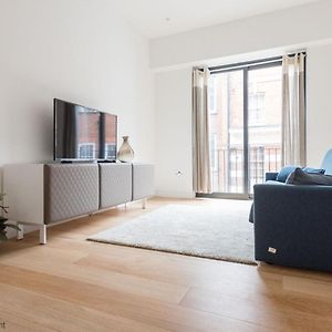 Appartement à 2 Chambres à Coucher