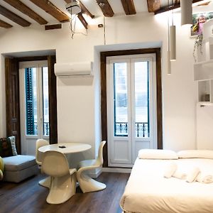 Hortaleza 4, Preciso Estudio En Chueca Junto A La Gran Via De Madrid