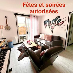 Appartement à 3 Chambres à Coucher