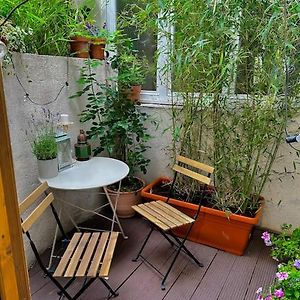 Charming Studio In A Courtyard In Paris